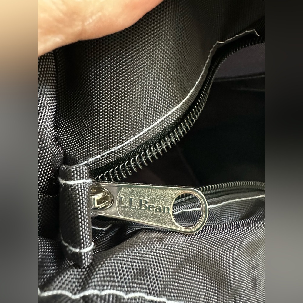 L.L. Bean Black Tote Duffel Bag - Picture 5 of 9